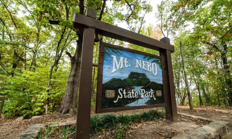Near Bench Trail - Mount Nebo State Park