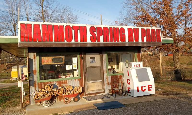 Mammoth Spring RV Park and Cabins