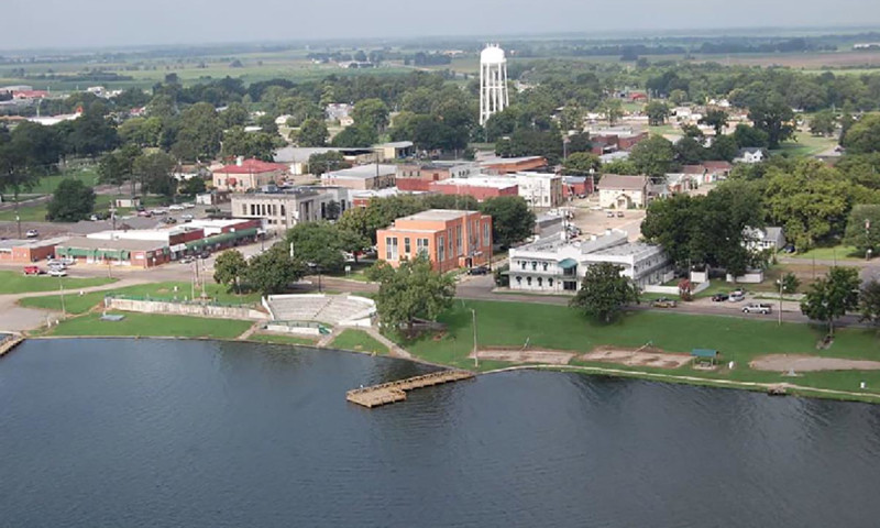 Jack R. Rhodes Lakefront Park