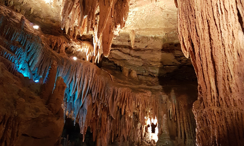 Bull Shoals Caverns