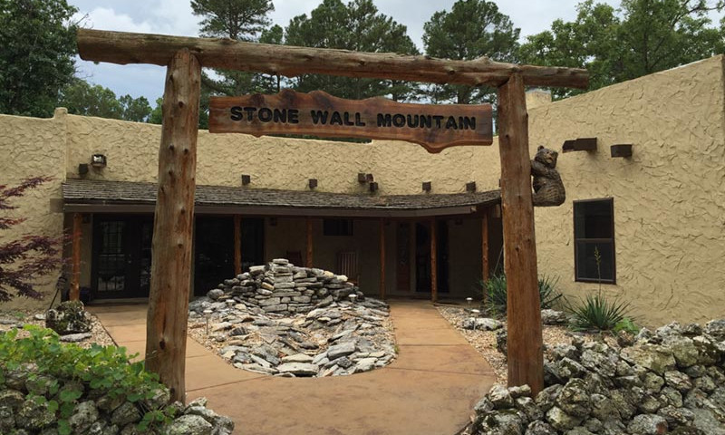 Stone Wall Mountain
