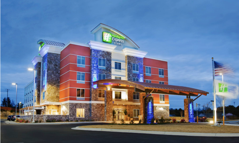 Holiday Inn Express & Suites