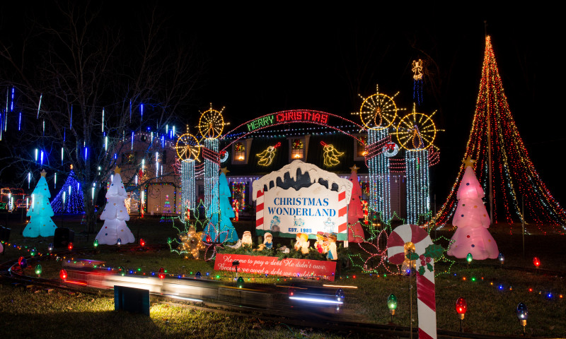 North Crossett/ Finney's Christmas Wonderland Trail of Holiday Lights