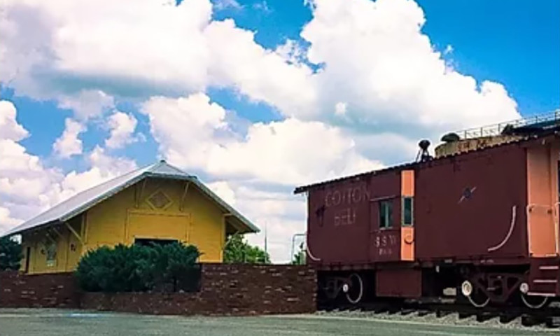 Piggott Tourist Information Center