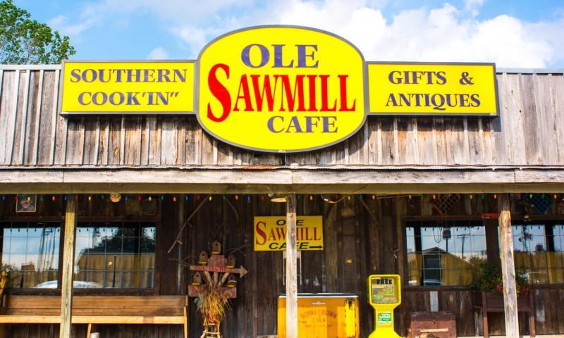 Old Saw Mill Cafe & Country Store