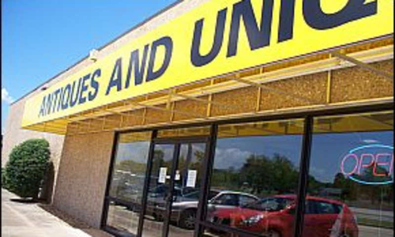 Antiques and Uniques Mall