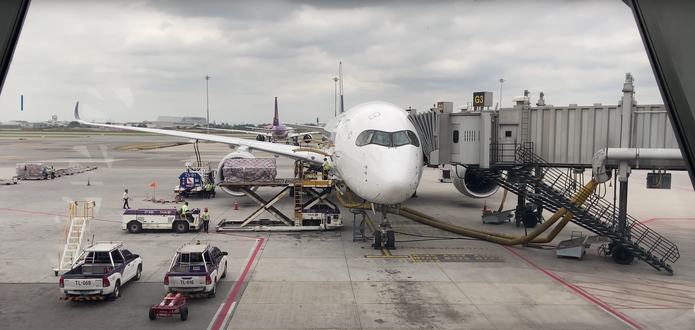 Singapore Airlines A350 at Bangkok Airport