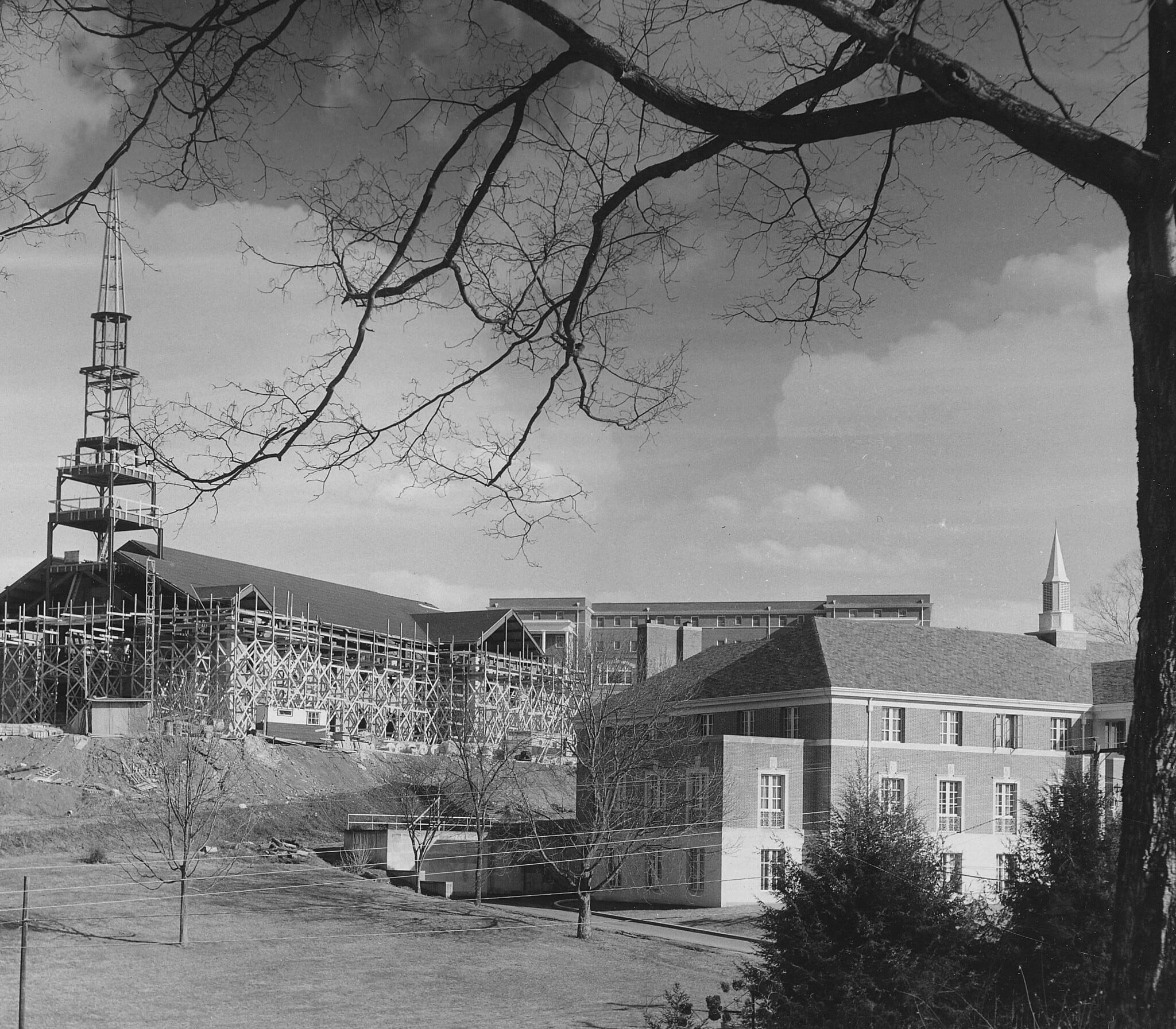 A black and white photo of Seeger Chapel under construction
