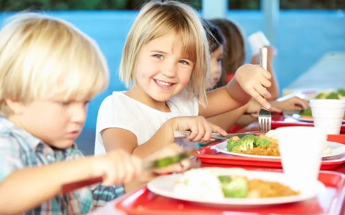 lulea-schools-schoolmeal.jpg