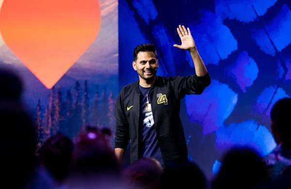 Jay Shetty on stage