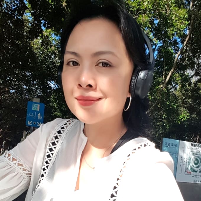 "After taking the Lifebook class, I started to get conscious about my life, shifting my mindset and wrong beliefs, envisioning the life I wanted and found my true calling"