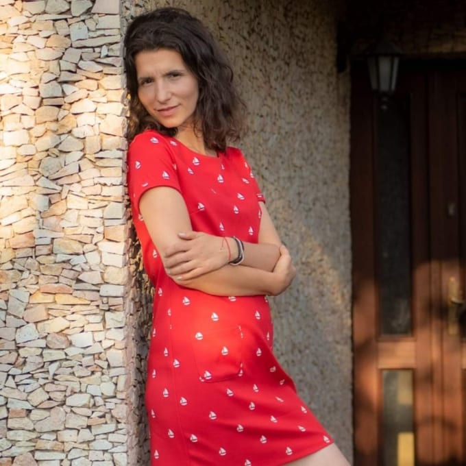 "Recommended to everyone who is searching for a clear decision"