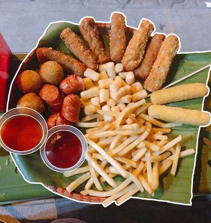 (Nguồn: foody.vn) Đi ăn ở chợ đêm