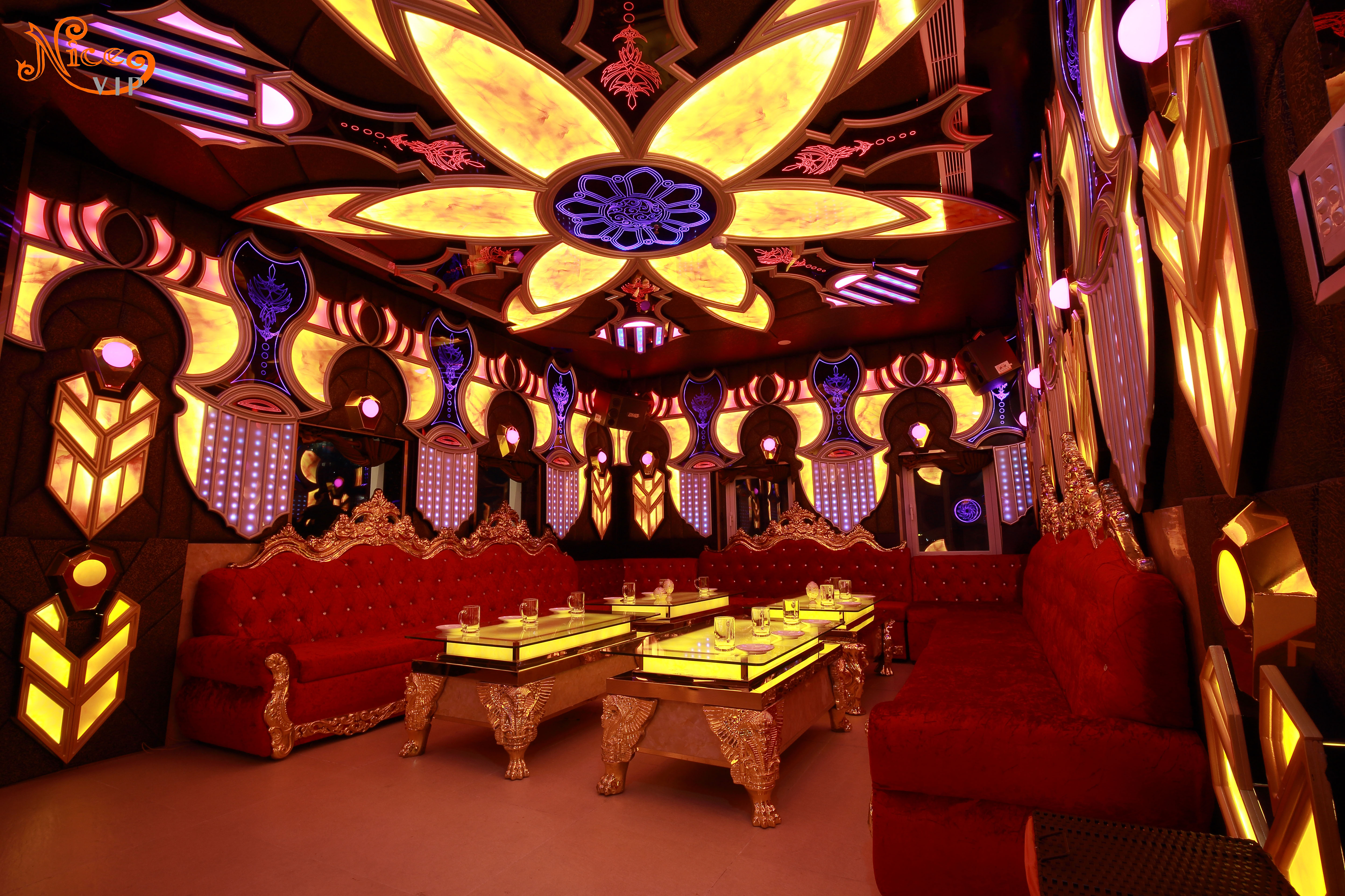 (Nguồn: 7777.com) Phòng VIP của Karoke Nice 7777