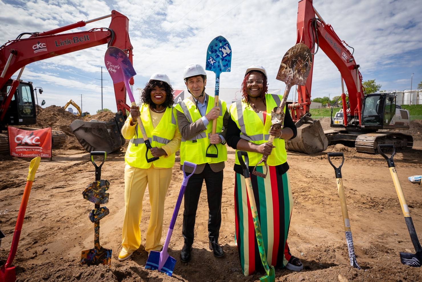 Councilmember LaTrisha Vetaw (left), Mayor Jacob Frey and Councilmember Pearll Warren launch the historic project. (Photo: City of Minneapolis)