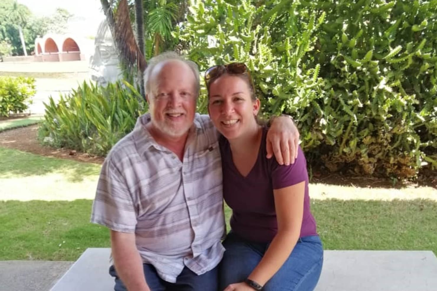 In 2019 former Minnesota Orchestra Principal Oboe John Snow reunited with oboist Lauren Rios, a teacher at Havana’s Escuela Nacional de Arte who received an English horn from the Orchestra's oboe section and donors.