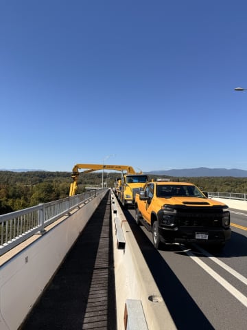 Cars on the kingston-rhinecliff bridge. Dislike!
