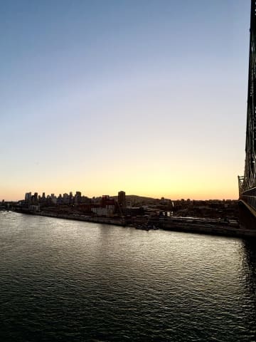 Montréal in the distance, as seen from atop Pont Jacques Cartier