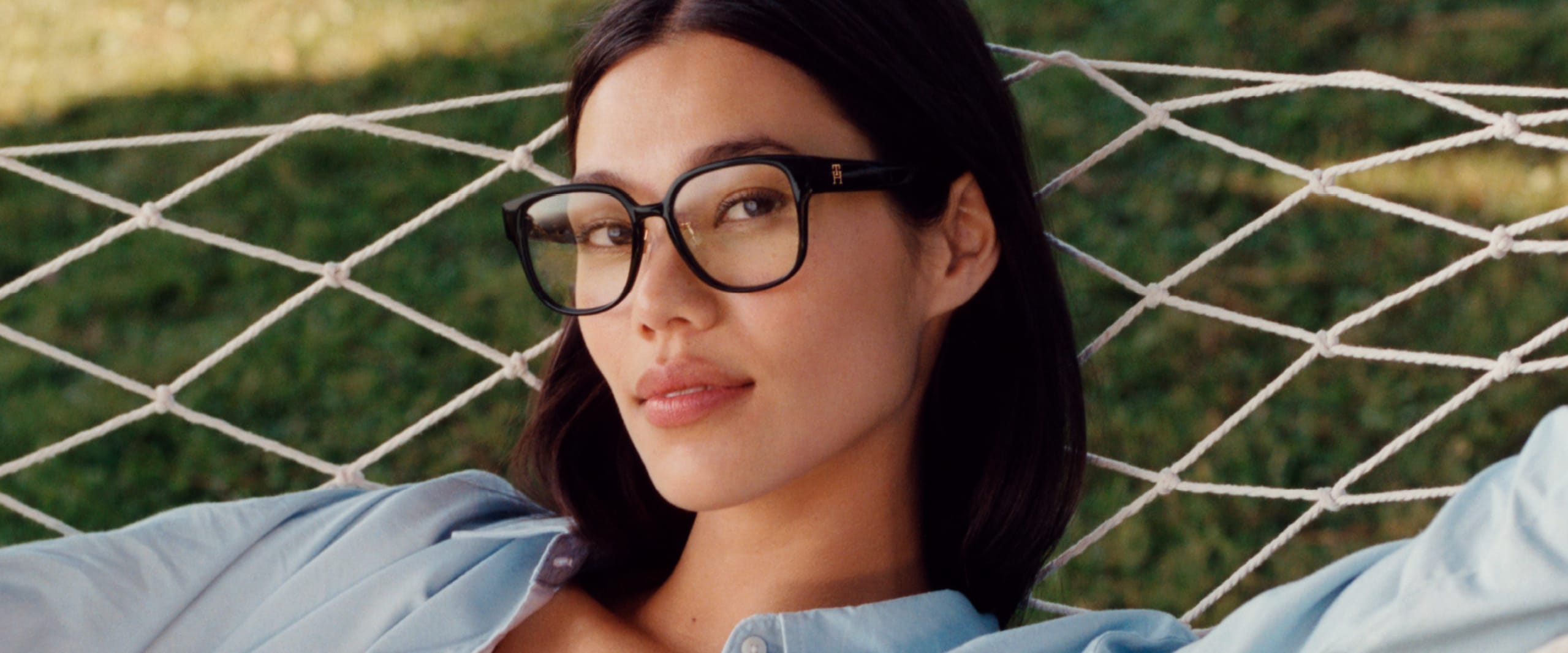 Tommy fashion shop frames