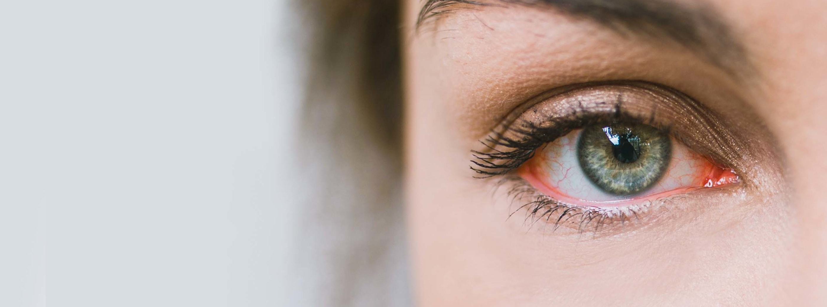 Como poner lentillas en ojos pequeños sales