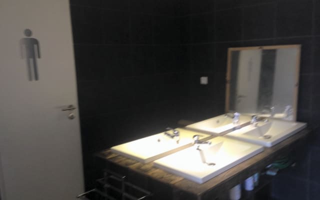 Comfortable Dortoir Sharing Included Ptit Dej Gay Accommodation