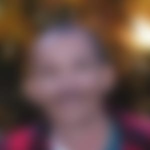 Dominique's blurred avatar