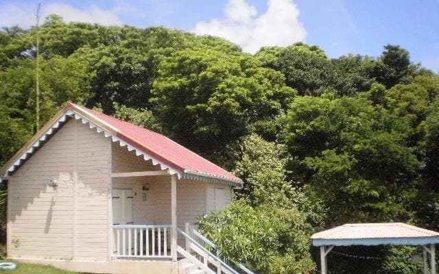 your discreet and quiet stay, tropical environment, sea view