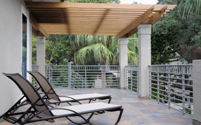 Private King Suite mit eigenem Bad und privatem Balkon