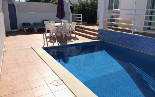 Algarve - Villa mit 3 Schlafzimmern und Pool in Strandnähe
