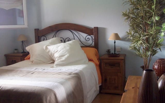 Ruhiges und geräumiges Zimmer in Hendaye (bis 20km von San Sebastián)