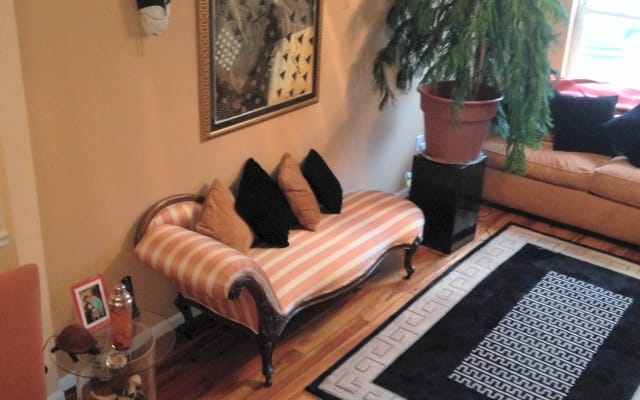 Eds Inserat auf misterb&b - h********_b746ba2be05f7a2cd4303db52d678b1d23b94daa