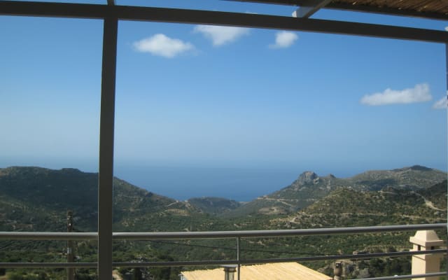 Stone house facing the sea