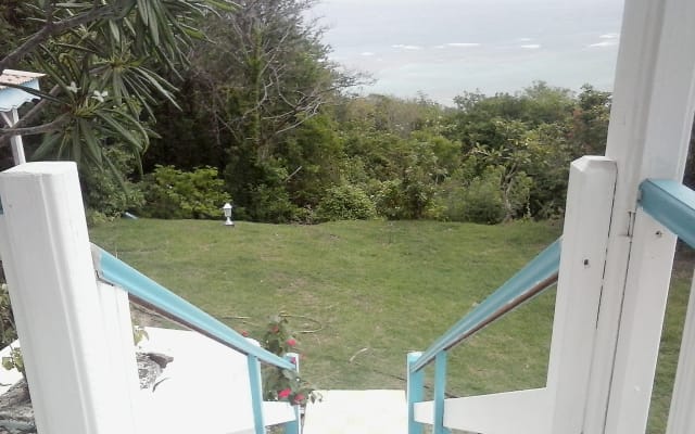 your discreet and quiet stay, tropical environment, sea view