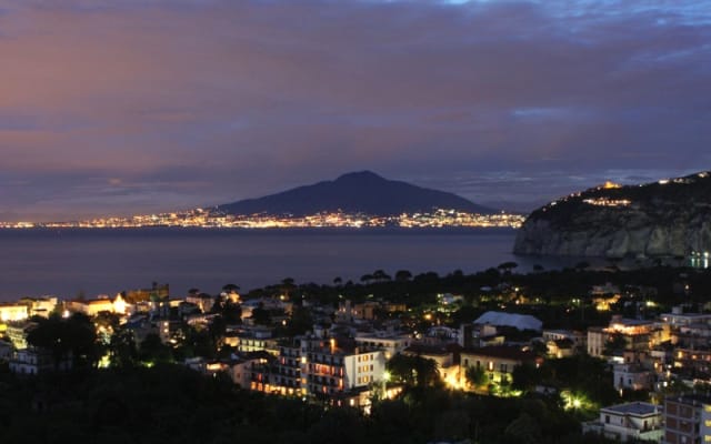 Vue imprenable sur la baie de Naples M