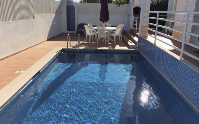 Algarve - Villa mit 3 Schlafzimmern und Pool in Strandnähe