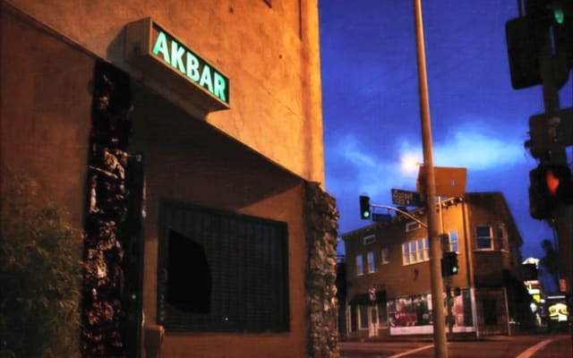 Large house, upstairs corner bedroom. Silver Lake - Picture 18