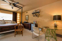 400ft² Studio/Room w Private Entrance, Bath & a Pool....City ID #470 - Picture 29
