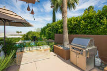 400ft² Studio/Room w Private Entrance, Bath & a Pool....City ID #470 - Picture 27