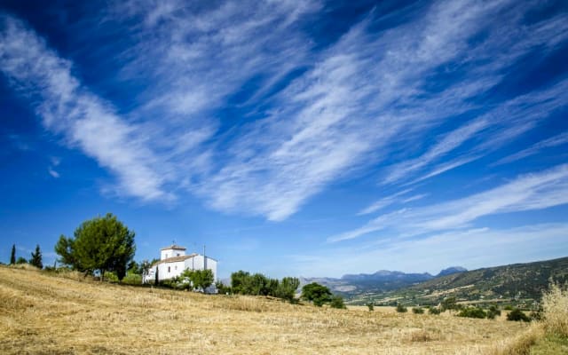 Excelentes vistas, óptima localização, mesmo à saída de Ronda