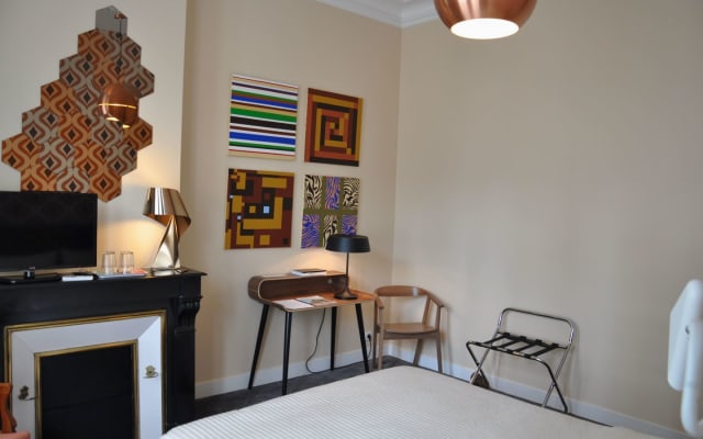 Villa Desvaux de Marigny - Luxus-Doppelzimmer mit Balkon