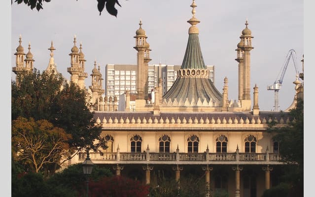 Central Room in the Gay Village, with Sea Views, Close to Seafront - Picture 13