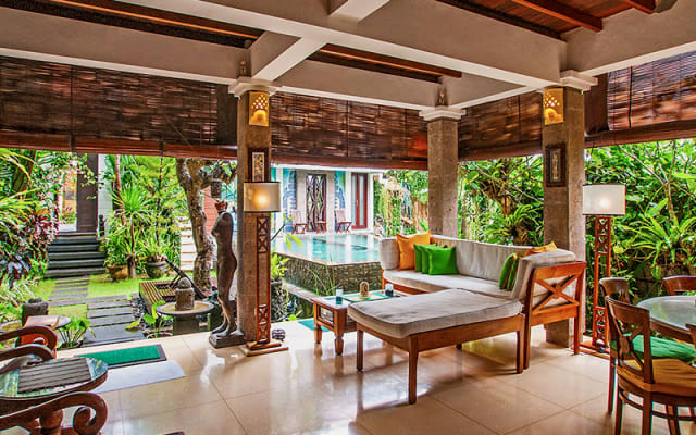 "Umah Watu" Villas Deluxe Guesthouse