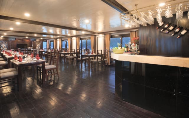 Luxury Cruise to Visit Halong Bay - Picture 3