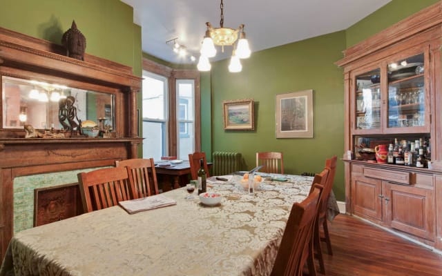 Grand Victorian in Columbia Heights - Picture 8