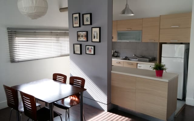 Apartamento novo e moderno com 2 quartos