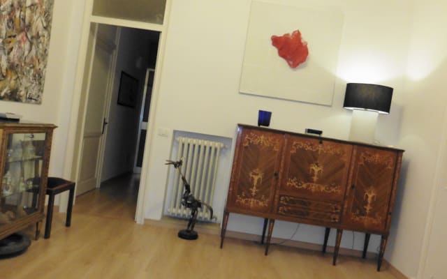 Nice bright room in the Center city! - Picture 13