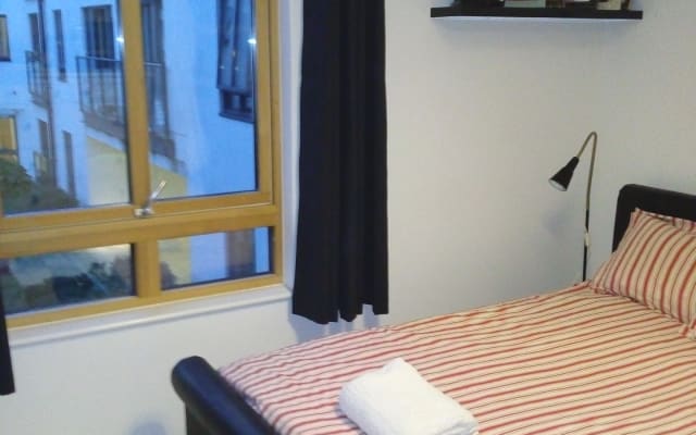 Wimbledon Accom - Double Bedroom with Gym access SW15
