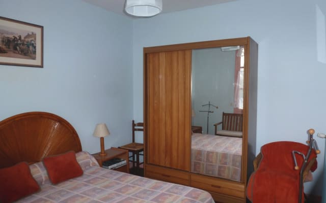 Per confermare la prenotazione è necessario versare il quarto di...
