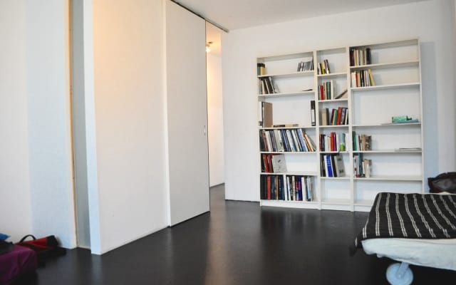 Chambre avec jardin dans un studio moderne dans le quartier branché de 