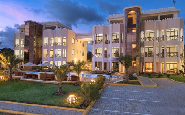 Amani Luxury Apartments Diani Beach Kenya